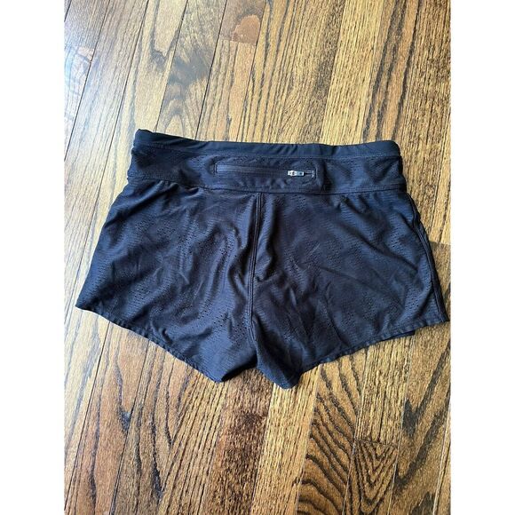 ATHLETA Womens Shorts Black With Zipper Size Small Inseam Of 2.5 Perfect Cond - Picture 2 of 5